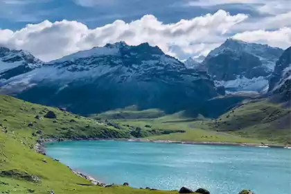 Xinjiang Wusun trekking