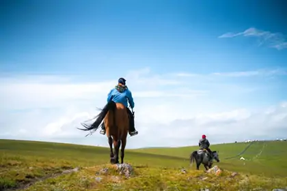 4 Days Xinjiang Karajun Grassland Inner Loop Trekking Tour