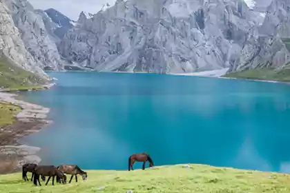 Xinjiang Wusun trekking